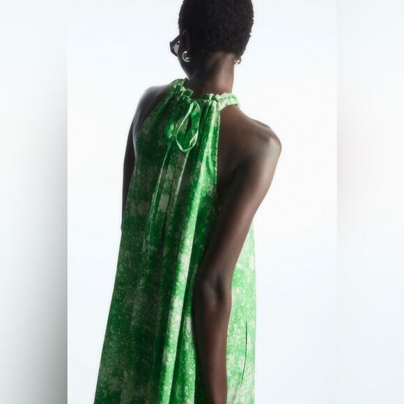 NEW COS OVERSIZED GATHERED MAXI DRESS in Green - Picture 4 of 13